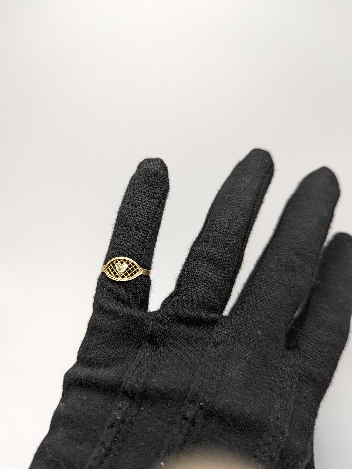 14k Gold Heart Quilted Pattern Ring. 14k Solid Gold Heart Promise Ring