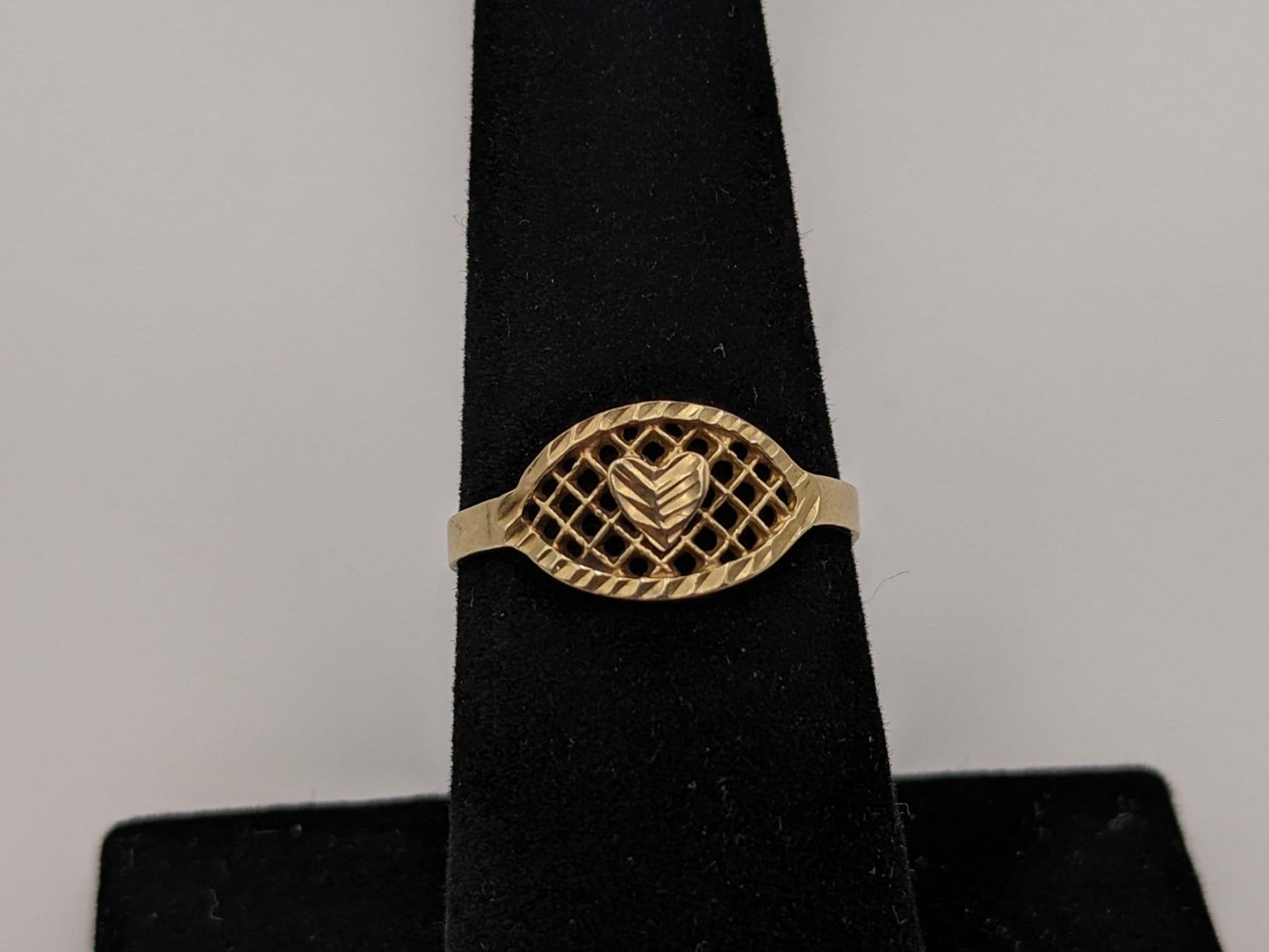 14k Gold Heart Quilted Pattern Ring. 14k Solid Gold Heart Promise Ring