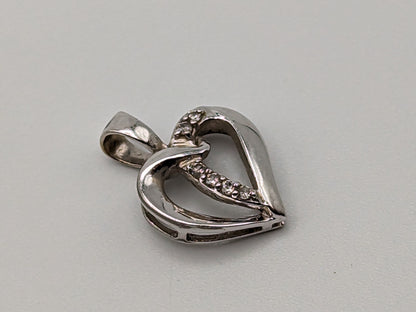 10K White Gold Diamond Heart Pendant. 10k Heart Pendant. 10k Womens White Gold Heart Pendant.