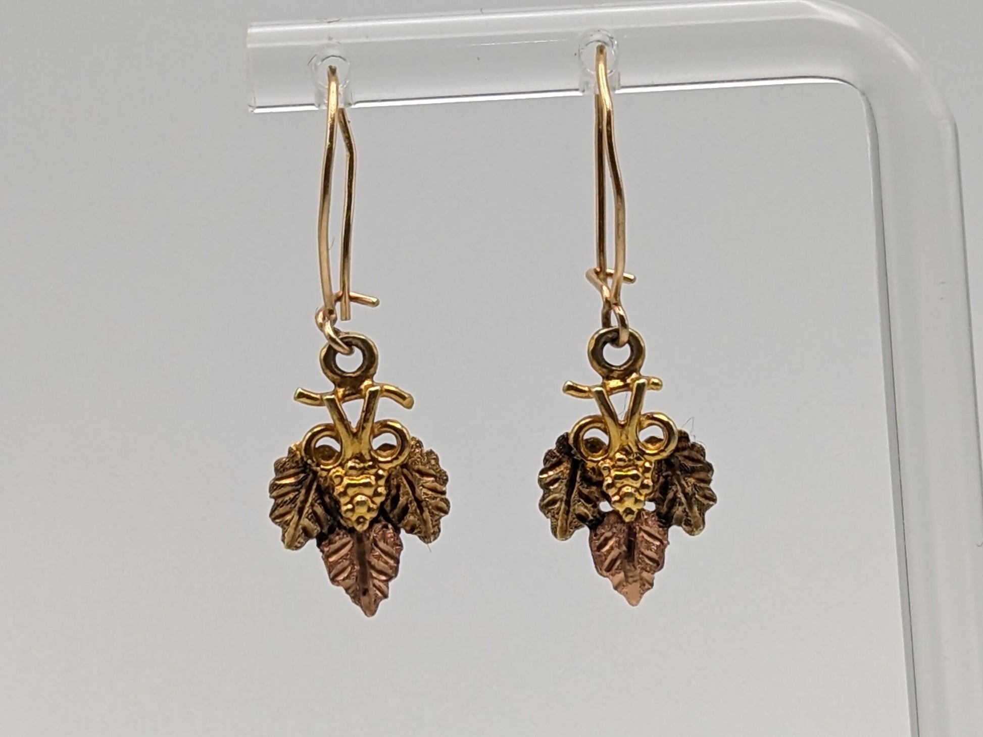 10k 12k Black Hills Gold Traditional 10k Gold Vine Dangle Earrings Rose Gold Black Hills Gold Trio Gold Vine Leaf Earrings