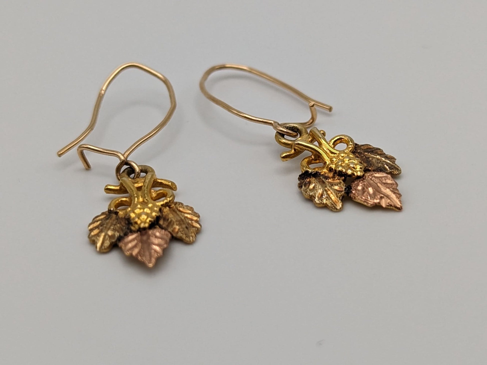 10k 12k Black Hills Gold Traditional 10k Gold Vine Dangle Earrings Rose Gold Black Hills Gold Trio Gold Vine Leaf Earrings